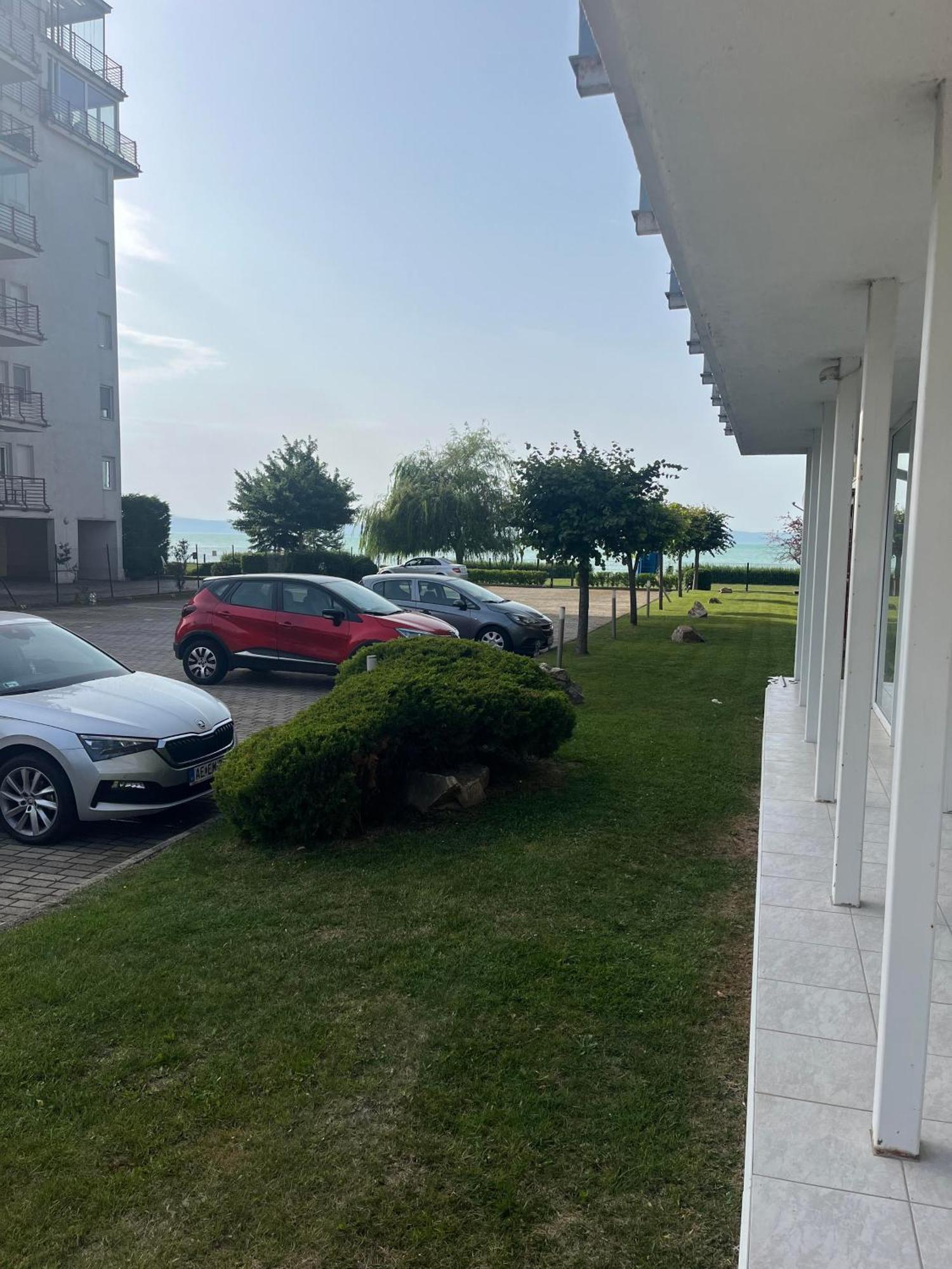 Aranypart Appartement *